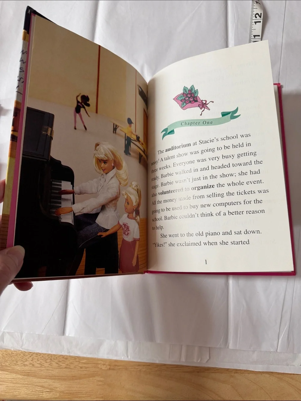 Barbie; 1998 vintage hardcover book ; the show must go on ! Excellent condition